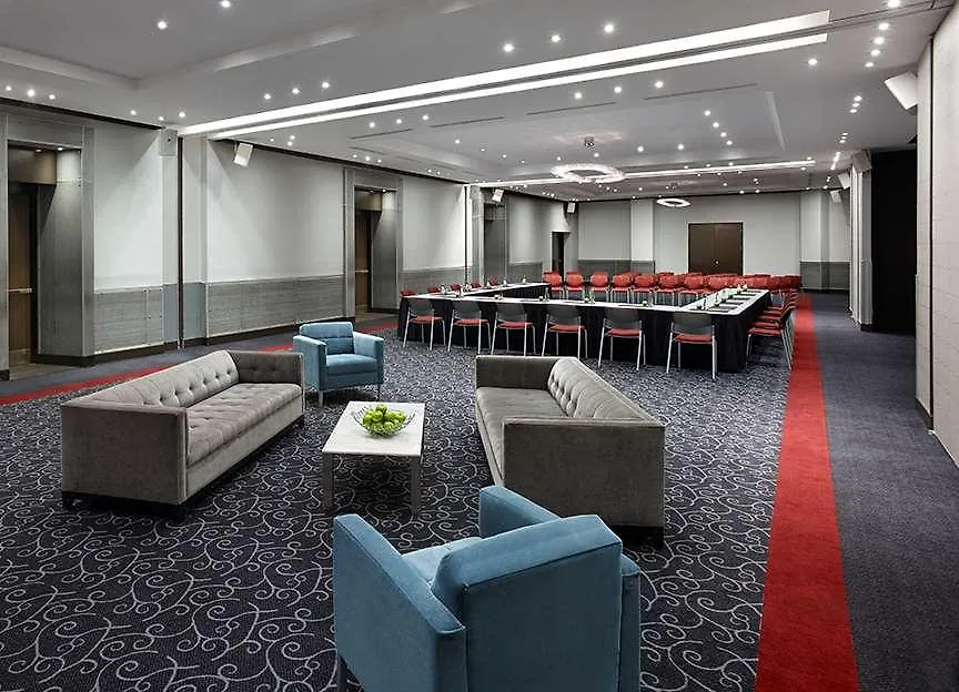 Pantages Hotel Toronto Centre 4*,