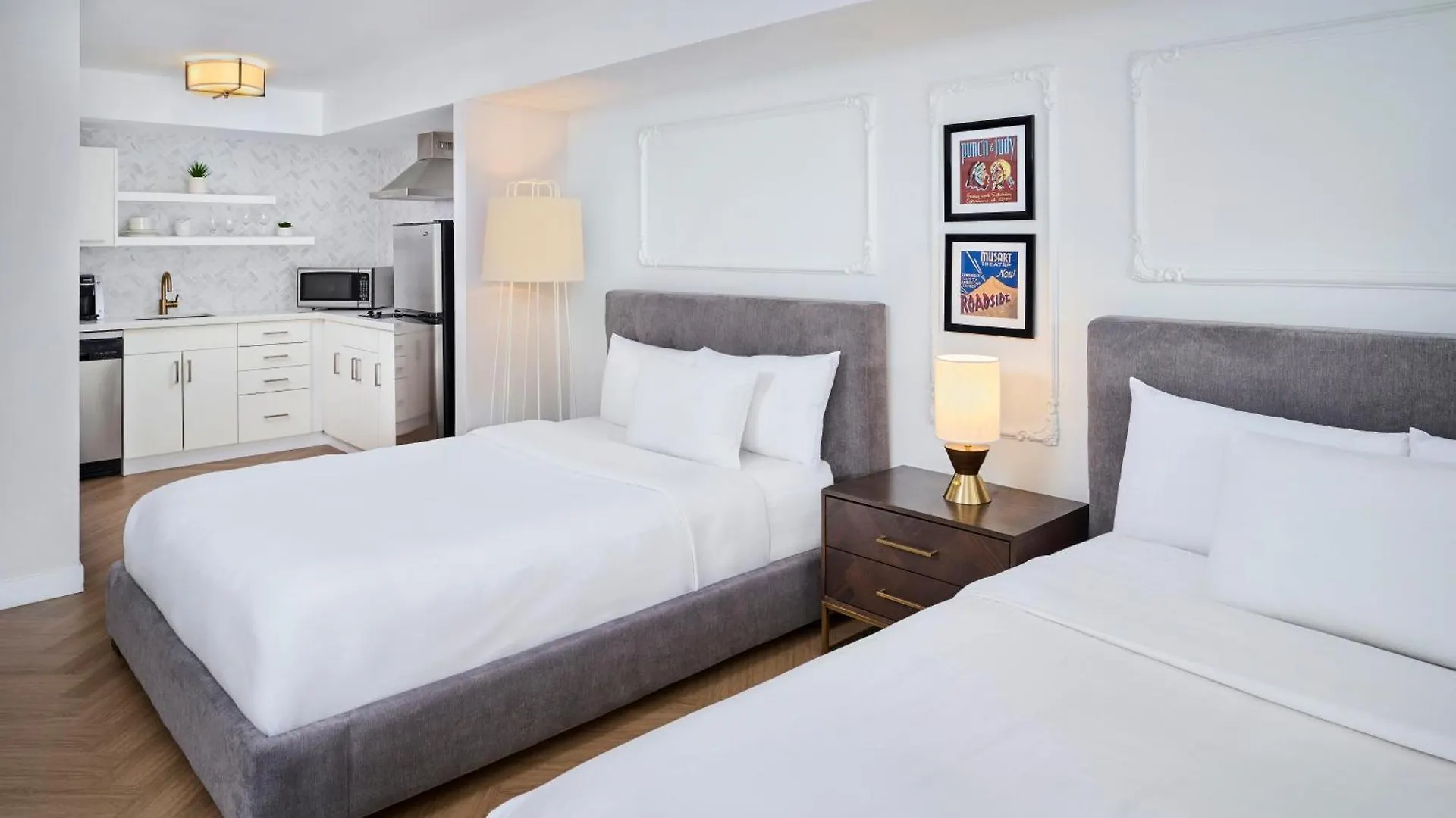 Pantages Hotel Toronto Centre