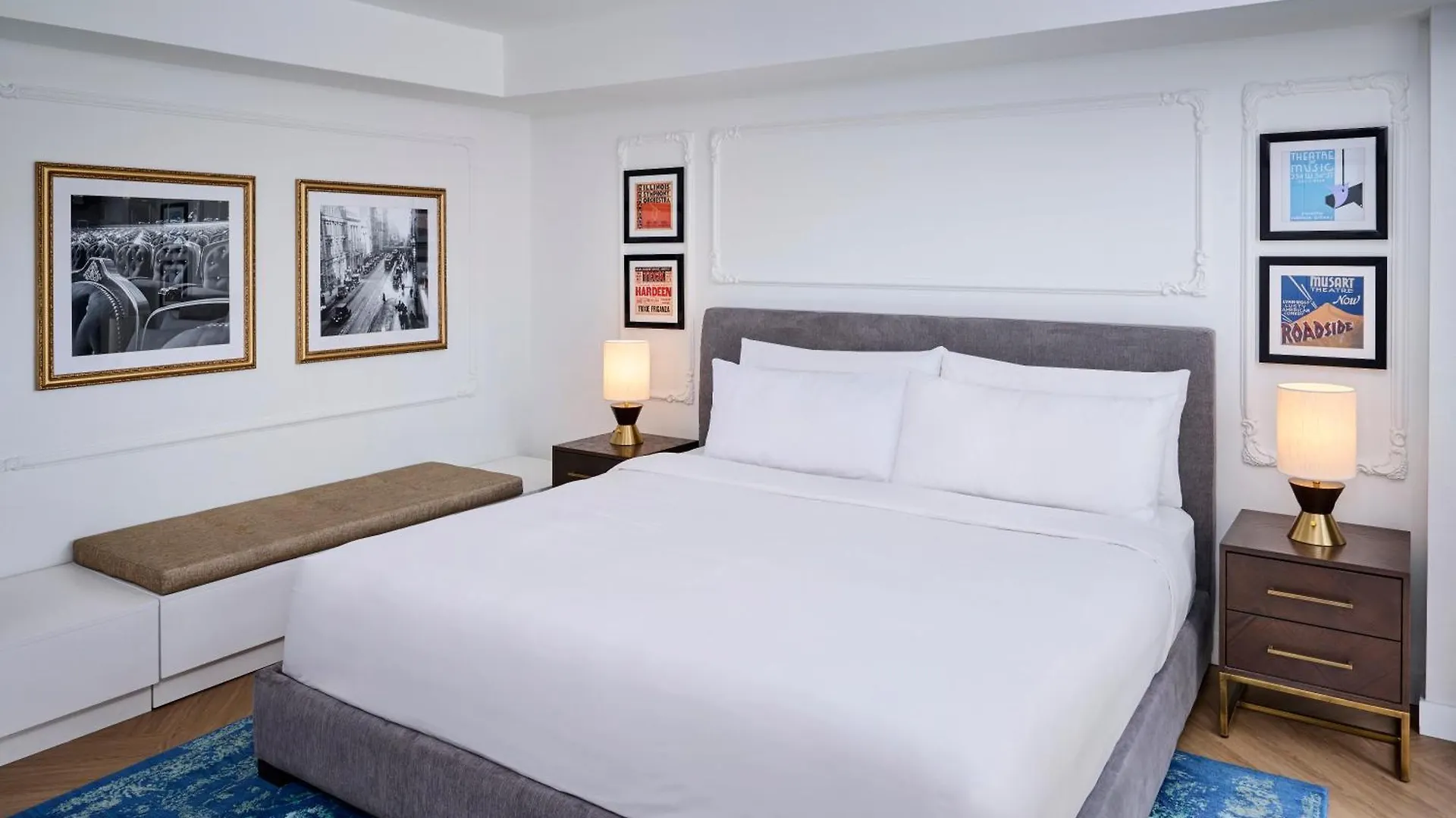 Pantages Hotel Toronto Centre 4*,
