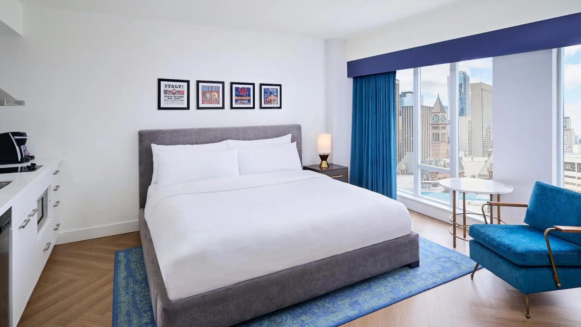 Pantages Hotel Toronto Centre