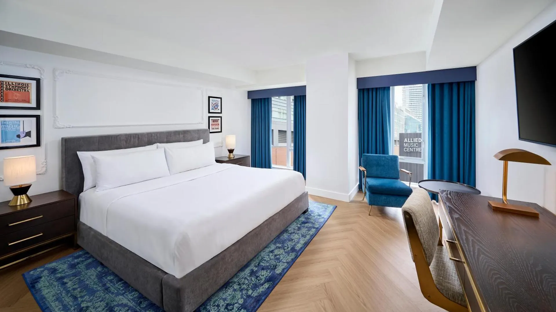 Pantages Hotel Toronto Centre