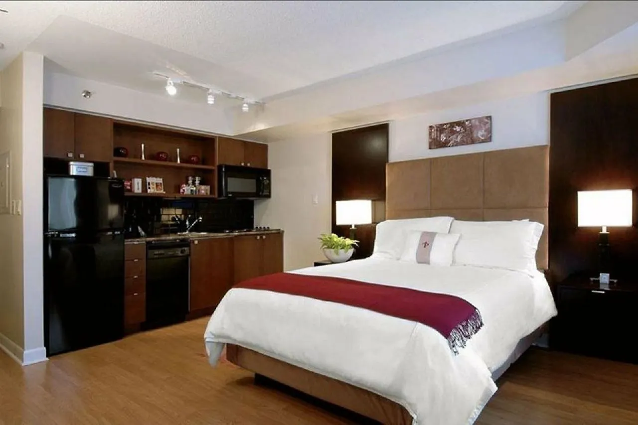 Pantages Hotel Toronto Centre