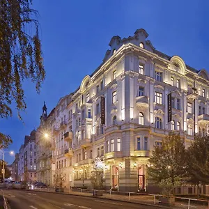 Mamaison Riverside Hotel Praga